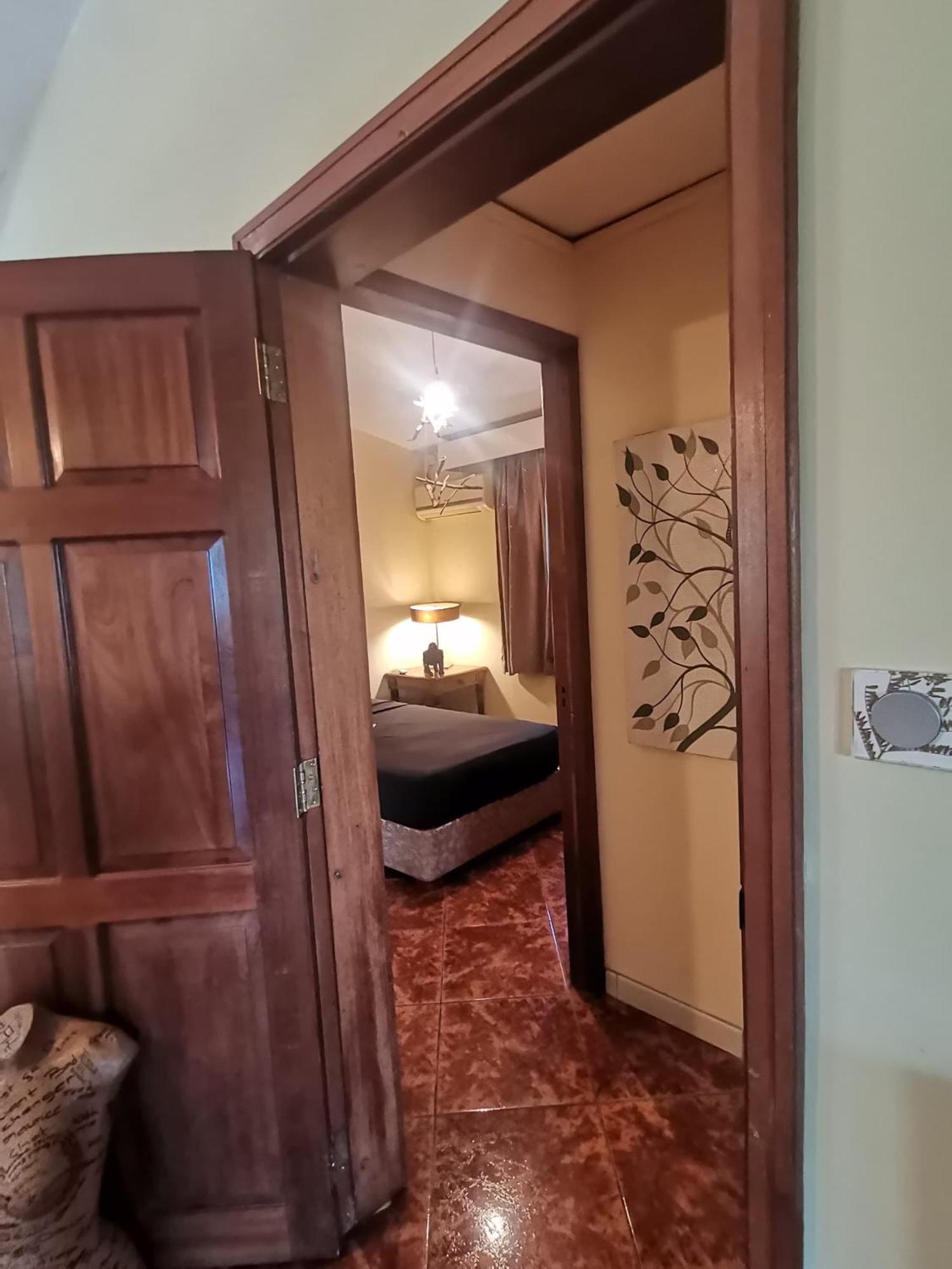 Modern Apartment/3Bedrooms/2Bathrooms/Rooftop/Jacuzzi Pointe aux Sable Bagian luar foto